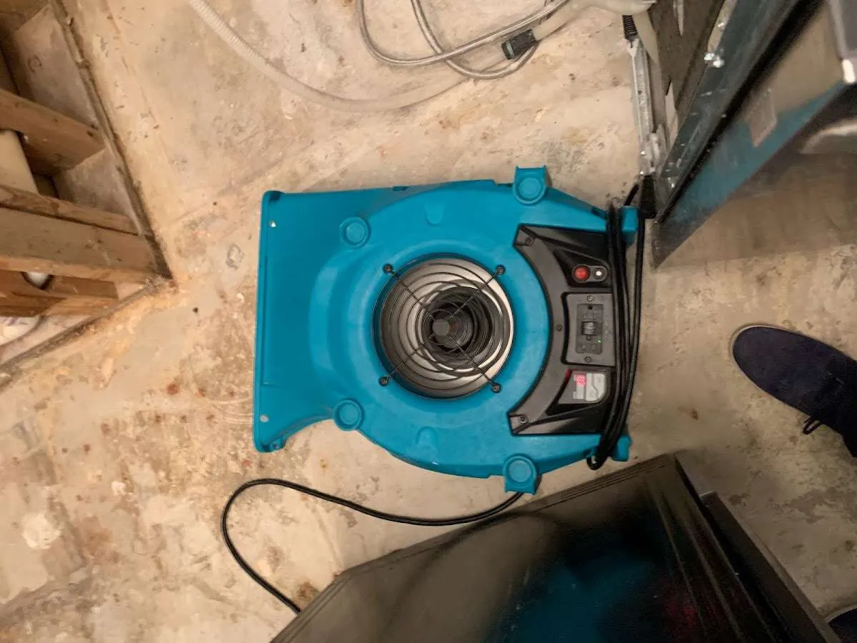 Air mover drying equipment for Mold Remediation & Removal in Corpus Christi